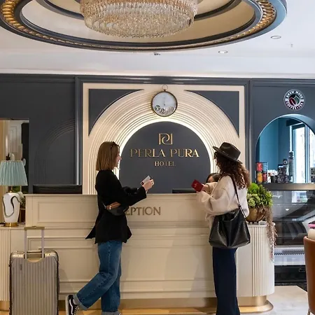 Hotel Perla Pura *